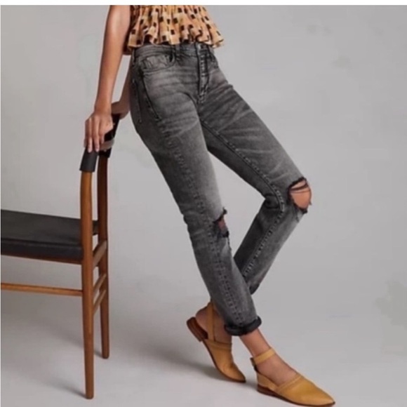 Pilcro Slim Boyfriend Distressed Jeans Washed Black Size 26 - Picture 1 of 10
